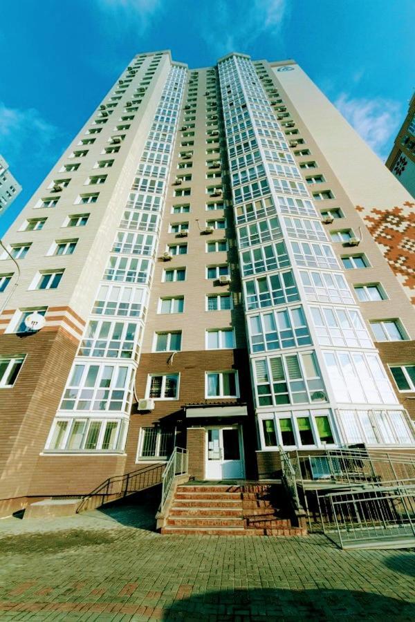 Новая Квартира На Метро Осокорки, Позняки Kiev Exterior foto