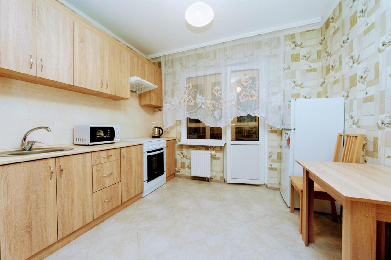 Новая Квартира На Метро Осокорки, Позняки Kiev Exterior foto