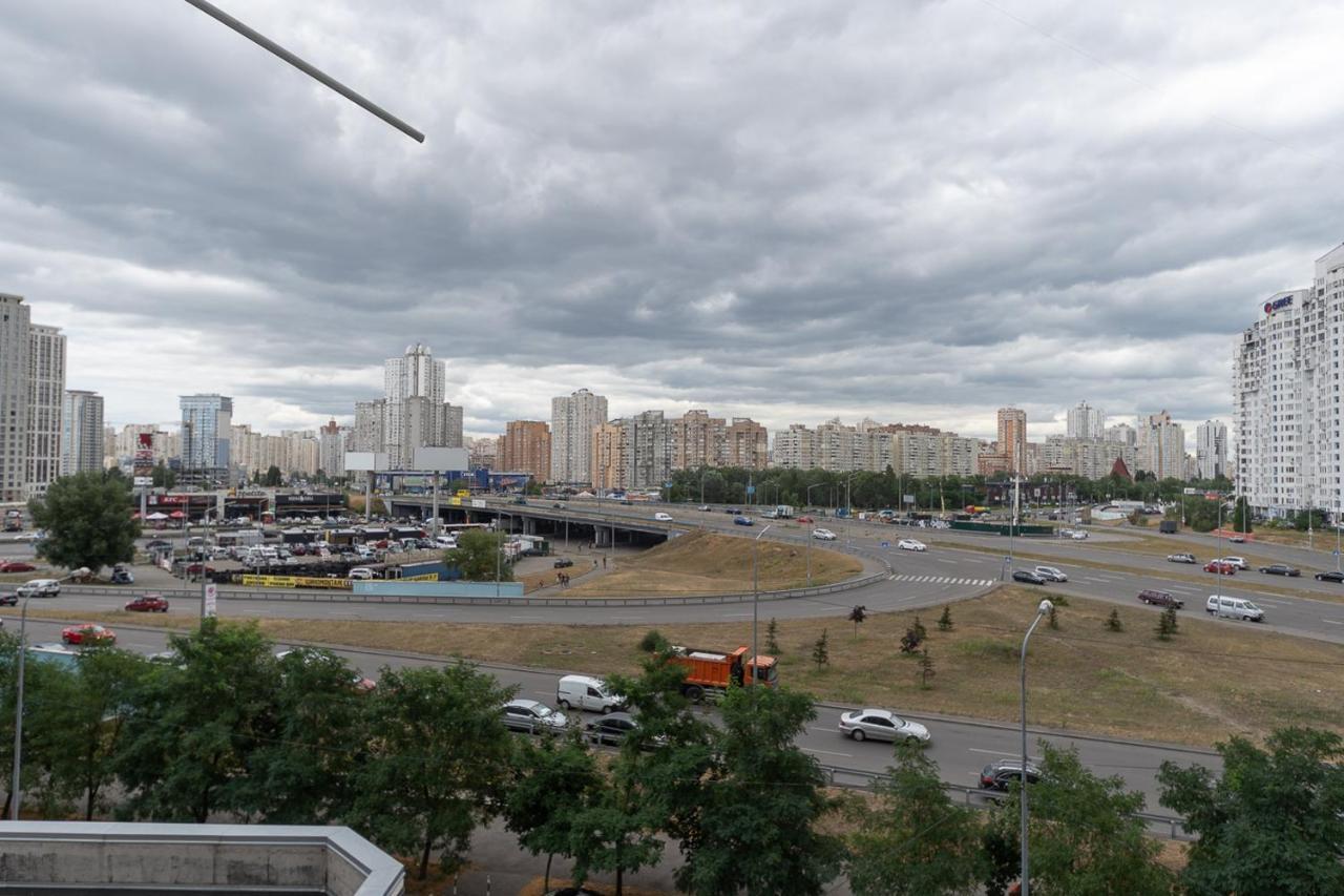 Новая Квартира На Метро Осокорки, Позняки Kiev Exterior foto